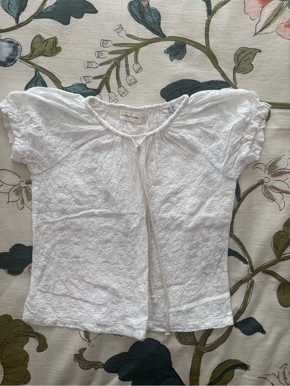 White Eyelet Girls' Short-Sleeve Top with Front Tie